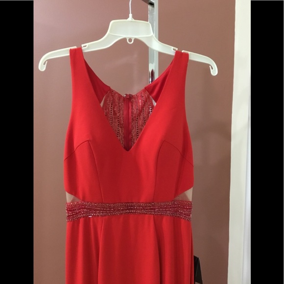 Terani Couture Floor Length Evening Gown - Picture 4 of 6